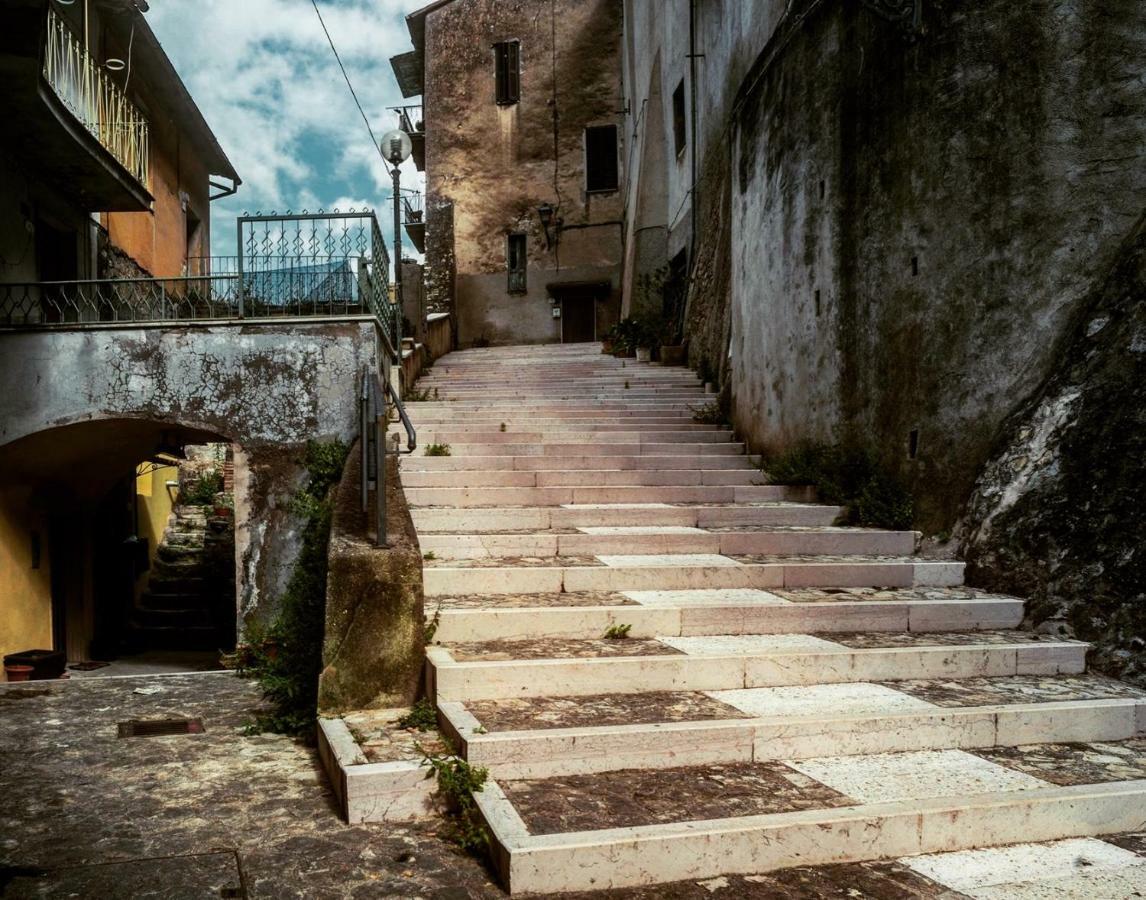 La Residenza Dei Papi Papigno Exterior foto